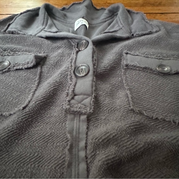 Oversized Shacket - Picture 4 of 5